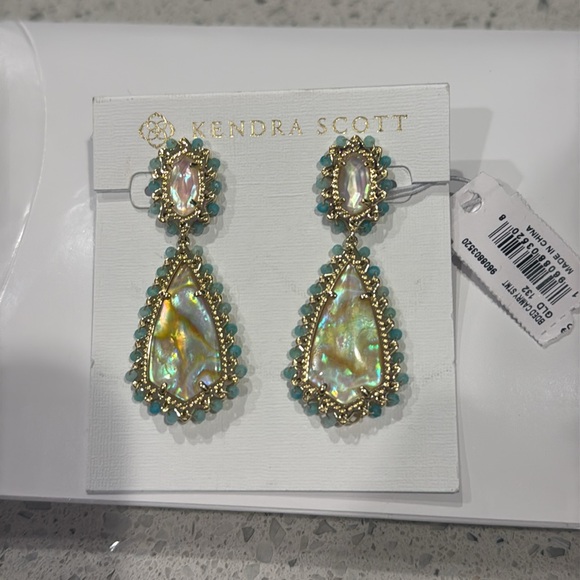 NWT Kendra Scott Beaded Camry Gold Statement Earrings in Iridescent Mix - Picture 5 of 7
